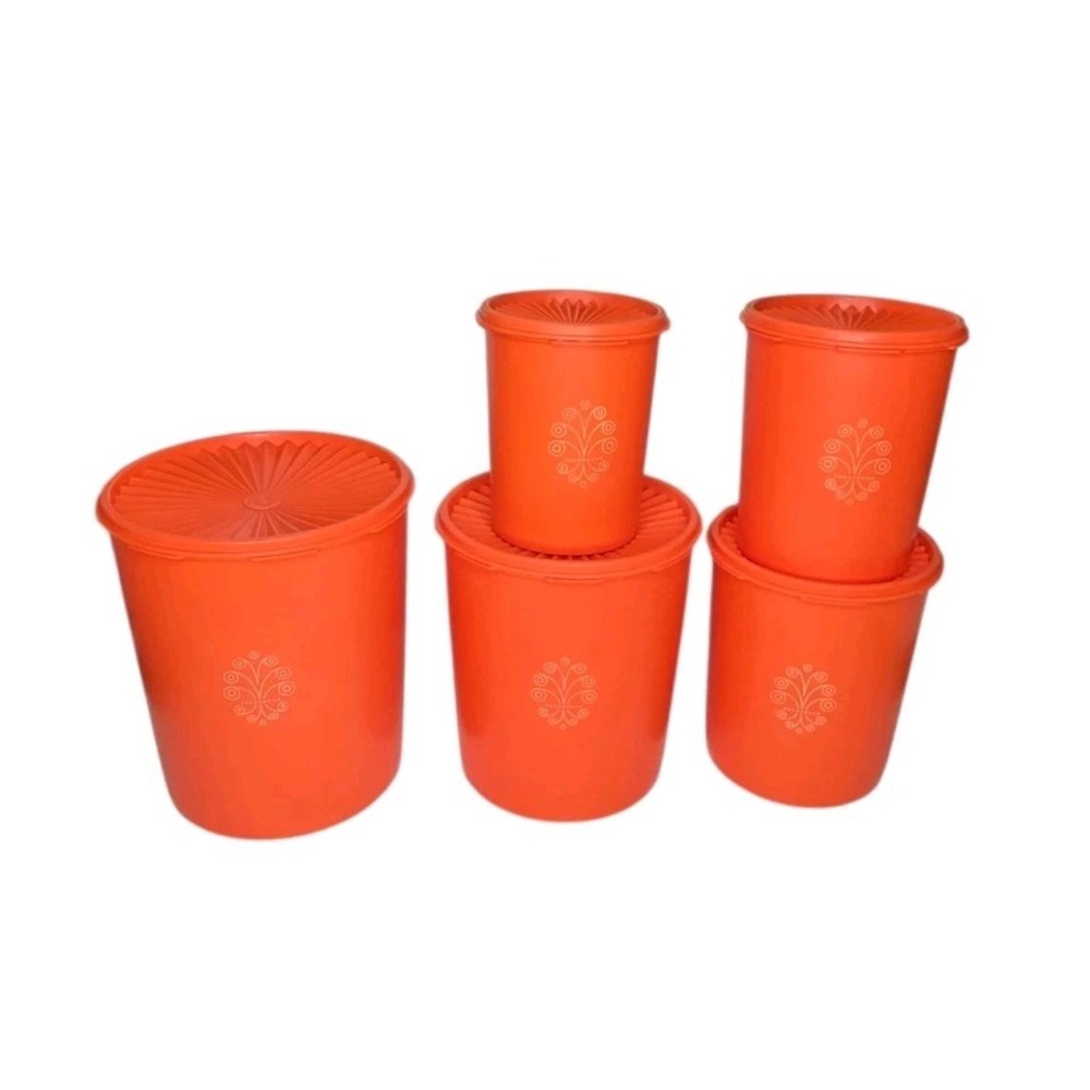 Set Of 5 Tupperware Servalier Cannisters With Lids, Orange 1970s Kitchen